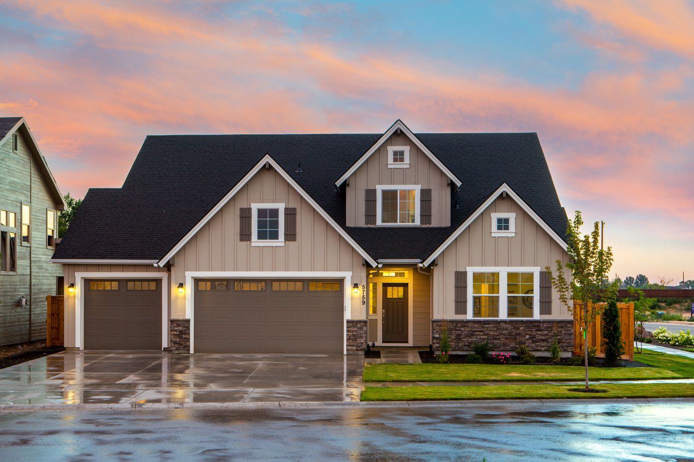 Roofing contractor on a home